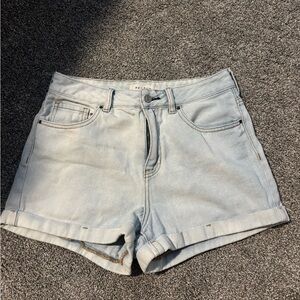 Caslon Women's Light Blue Denim Shorts